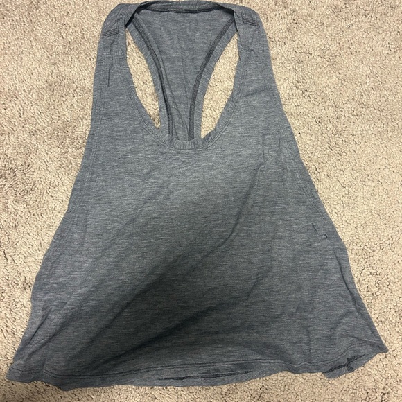 Like new Lululemon slightly cropped tank - Picture 2 of 2